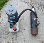 Hydrauliekpomp 24v met Hydrauliekcilinder / Hydrauliekunit, Doe-het-zelf en Verbouw, Ophalen, Gebruikt