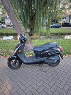 Sym fiddle 4takt 45km Bouwjaar 2015, Fietsen en Brommers, Scooters | SYM, Ophalen, Maximaal 45 km/u, Zo goed als nieuw, Benzine