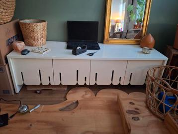 Ikea tv meubel gratis 