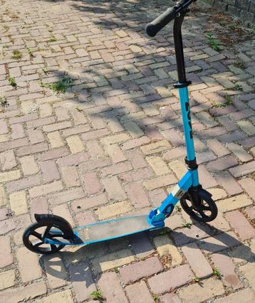 NIEUWE step Move 200 DLX (niet elektrisch) beschikbaar voor biedingen
