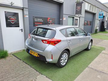 Toyota Auris 1.6 Aspiration Grijs 2013 Clima Cruise Camera beschikbaar voor biedingen