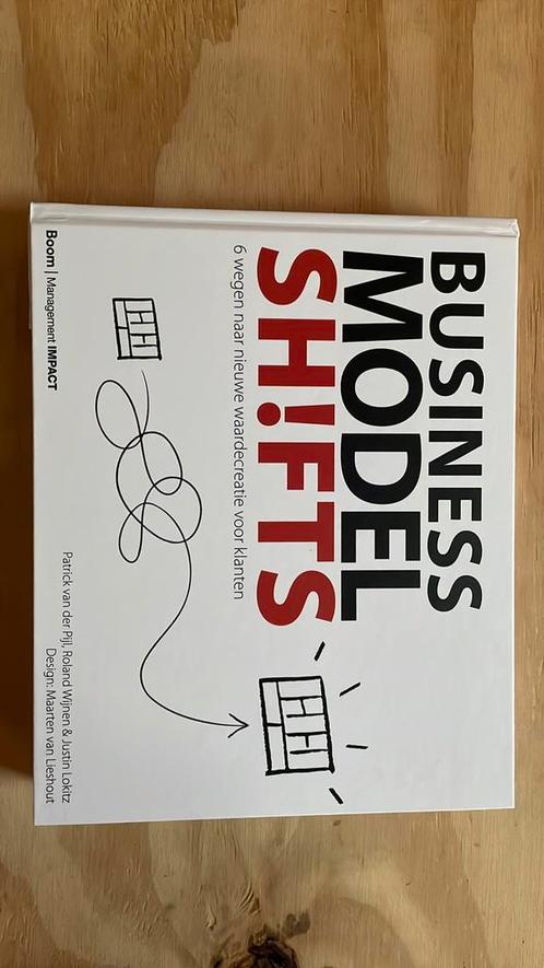 P. W. van der Pijl - Business Model Shifts, Boeken, Wetenschap, Zo goed als nieuw, Ophalen of Verzenden