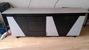 Dressoir (Gratis)