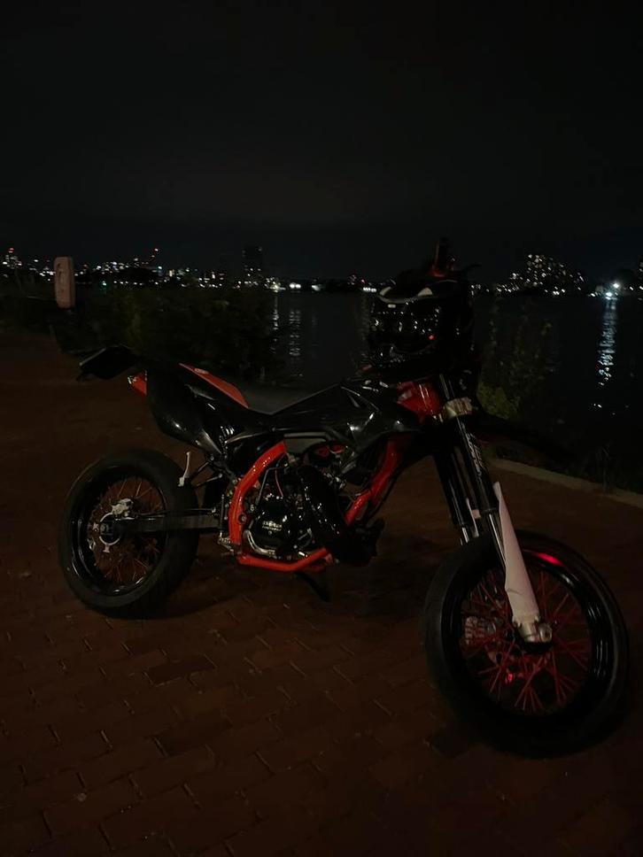 Beta rr50 track te koop!! CC voor meer info!, Fietsen en Brommers, Brommers | Derbi, Zo goed als nieuw, Ophalen