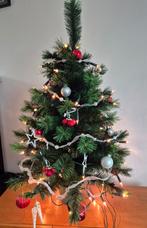 Kerstboom kunststof,  met ballen en verlichting, Diversen, Kerst, Ophalen, Zo goed als nieuw