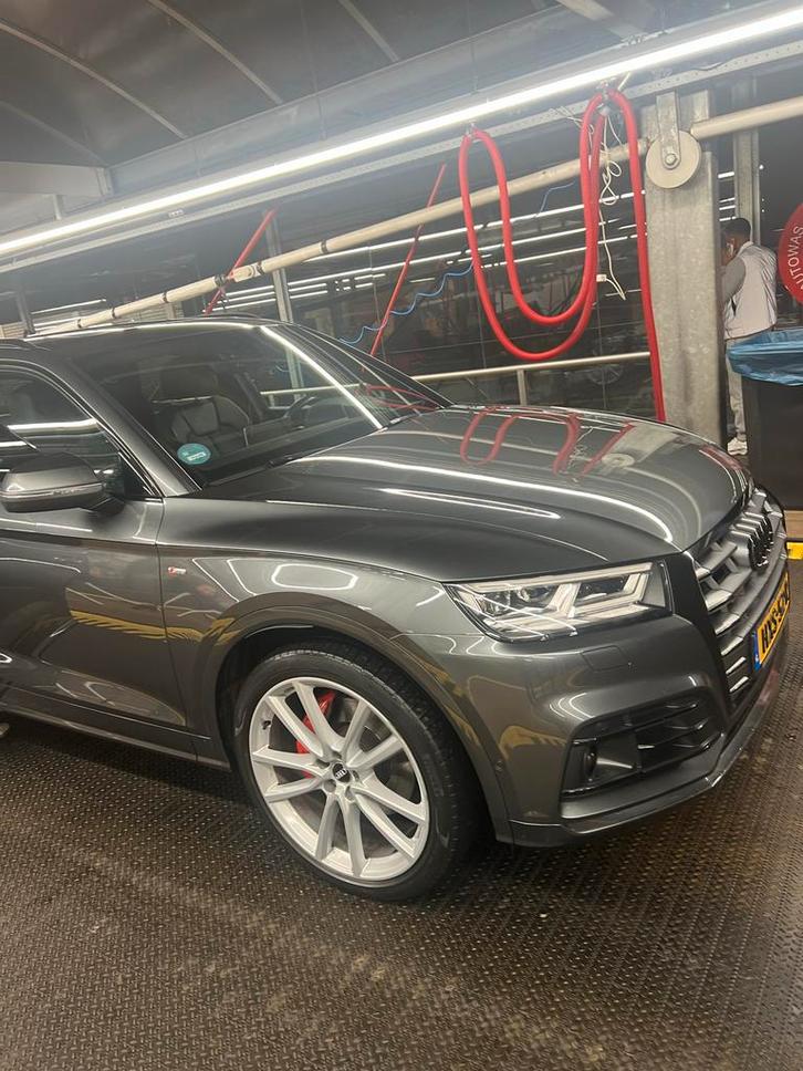 Audi Q5 50 Tfsi e Quattro 299pk S Tronic 2021 Grijs, Auto's, Audi, Particulier, Q5, Hybride Elektrisch/Benzine, Plug-in hybride