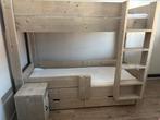 Steigerhouten stapelbed incl 2x matras en nachtkastje, Ophalen, Zo goed als nieuw, Stapelbed