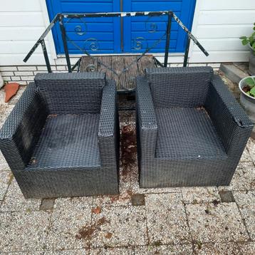 2 tuin stoelen  beschikbaar voor biedingen