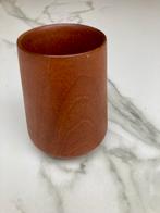 Teak houten vaasje (10 cm hoog, 5 cm dia), Huis en Inrichting, Woonaccessoires | Vazen, Ophalen of Verzenden, Zo goed als nieuw