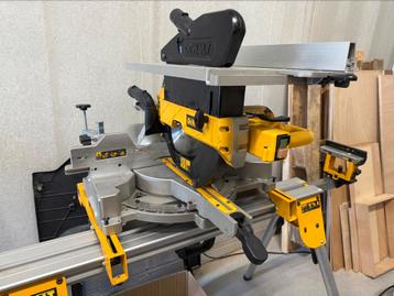 Dewalt combinatie zaagtafel en afkortzaag D27112-qs beschikbaar voor biedingen