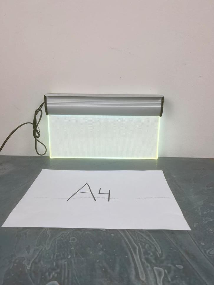 LED- Lijst ( 30 x 17,5 cm) – Nieuw & gebruikt, Doe-het-zelf en Verbouw, Bouwverlichting, Zo goed als nieuw, Minder dan 50 watt