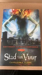 Cassandra Clare - Stad van vuur, Boeken, Kinderboeken | Jeugd | 13 jaar en ouder, Gelezen, Ophalen of Verzenden, Cassandra Clare