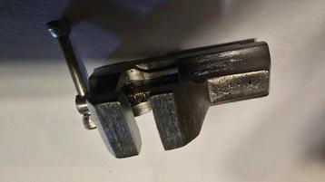 Poppenhuis gereedschap beschikbaar voor biedingen