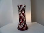 Art Deco Vaas Boheems, rood/kristal