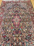 Vintage handgeknoopt perzisch tapijt kirman 246x156, Info@SlatsAntiek.nl, Perzisch, 150 tot 200 cm, 200 cm of meer