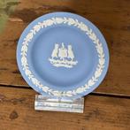 Wedgwood Jasperware schoteltje Rege et Lege Leeds, Huis en Inrichting, Keuken | Servies, Nieuw, Ophalen of Verzenden, Schaal of Schalen