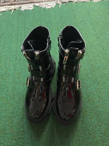 Schoenen, maat 36 beschikbaar voor biedingen