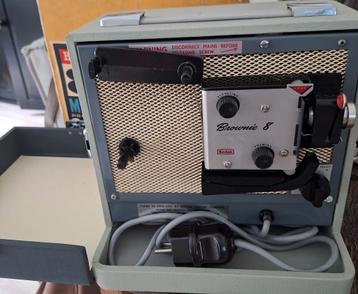 8mm film projector beschikbaar voor biedingen