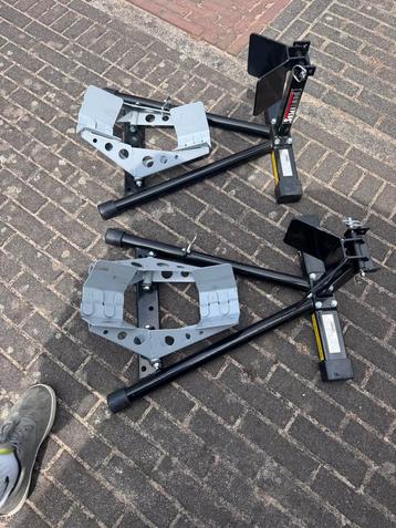2x Powertools motorklem motorstandaard beschikbaar voor biedingen