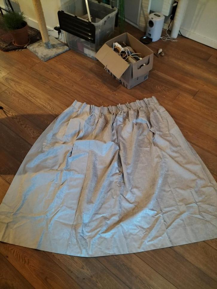 4 Lichtgrijze Gordijnen 1m x 1.90m, Huis en Inrichting, Stoffering | Gordijnen en Lamellen, Zo goed als nieuw, 200 cm of meer