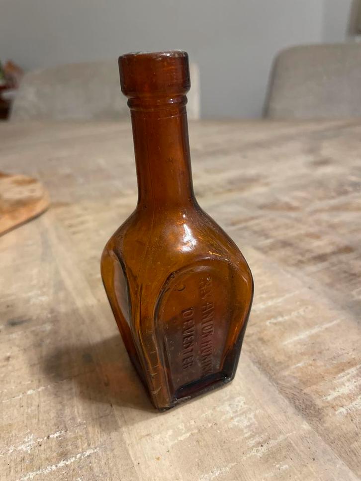 Antiek Anton Hunink Flesje Deventer, Antiek en Kunst, Antiek | Glas en Kristal, Ophalen of Verzenden