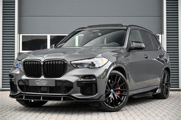 BMW X5 xDrive45e M-SPORT / PANO / AERO PACK / DRAVIT / LEDER beschikbaar voor biedingen