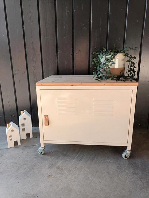 Leuk metalen ikea ps kastje op wielen lockerkast, Huis en Inrichting, Kasten | Lockerkasten, Gebruikt, Ophalen