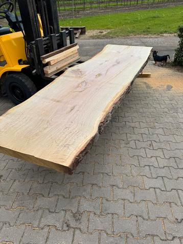 Grote eiken tafelbladen 330x90x8cm beschikbaar voor biedingen