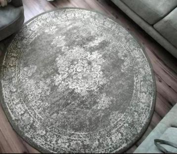  Vintage rond groen kleed. beschikbaar voor biedingen