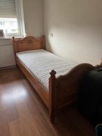 Massief grenen bed 90x200, Huis en Inrichting, Slaapkamer | Complete slaapkamers, Ophalen of Verzenden, Gebruikt, Eenpersoons