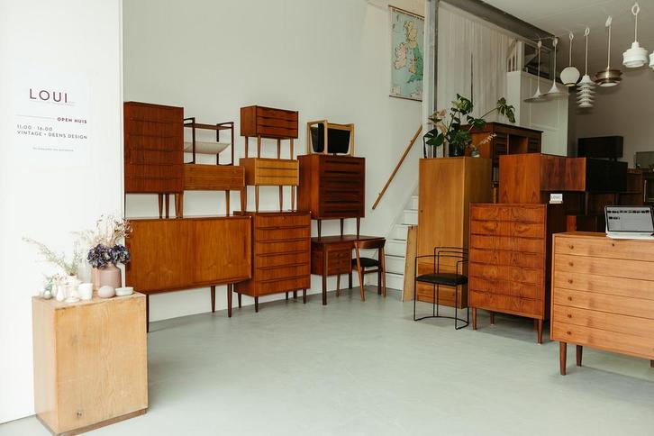 VINTAGE | DEENS DESIGN | LAMP | STOEL | DRESSOIR | HIGHBOARD, Huis en Inrichting, Kasten | Dressoirs, Gebruikt, 25 tot 50 cm, Ophalen
