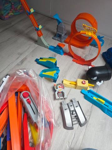 Hot Wheels, verschillende sets, incl Mario, racebaan beschikbaar voor biedingen