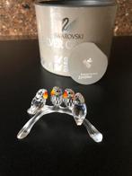 NIEUWSTAAT SWAROVSKI LOVEBIRDS DWERG PAPEGAAIEN OP STAM, Ophalen of Verzenden, Zo goed als nieuw, Figuurtje
