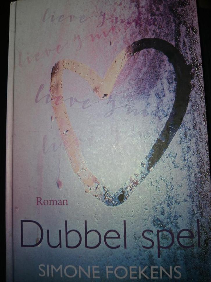 Simone Foekens - Dubbel spel, Boeken, Streekboeken en Streekromans, Zo goed als nieuw, Noord-Brabant, Ophalen of Verzenden