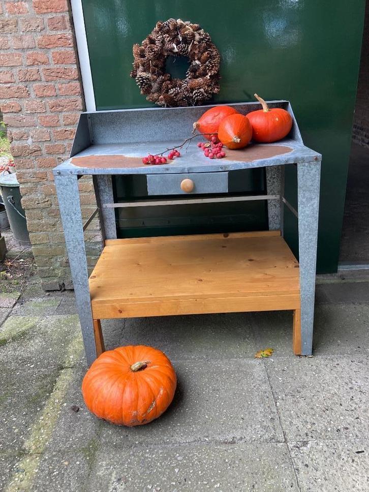 Oppot tafel metaal en hout, Tuin en Terras, Kweekspullen, Gebruikt, Overige typen, Ophalen