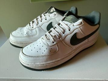 NIKE Sneakers Maat 36 beschikbaar voor biedingen
