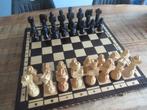 GIGA GROOT Houten met de handgesneden Schaakbord Schaakspel, Hobby en Vrije tijd, Gezelschapsspellen | Bordspellen, Ophalen of Verzenden