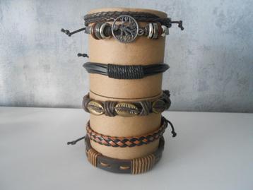 5 lederen armbanden  beschikbaar voor biedingen