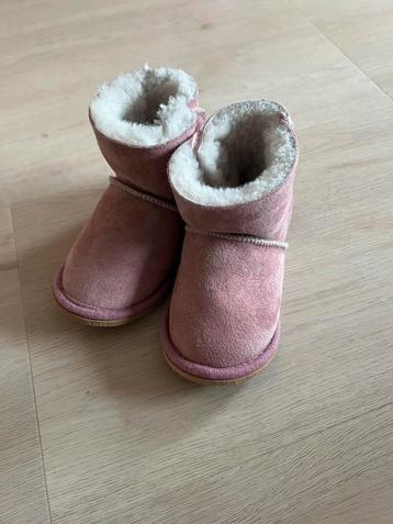 Texelana wollen slofjes beschikbaar voor biedingen
