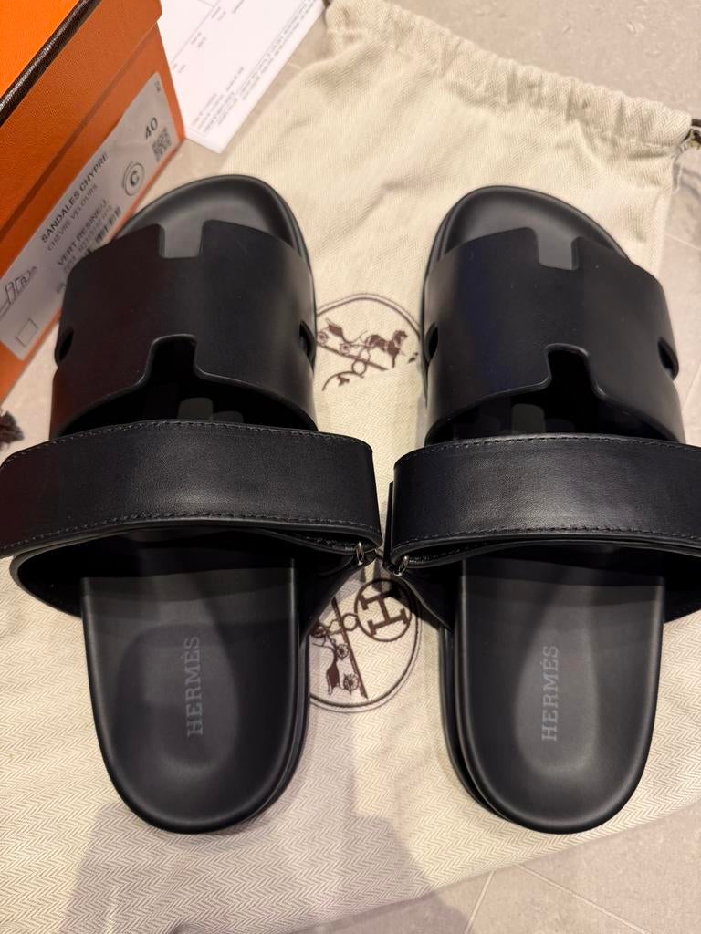 Hermes Chypere maat 40 zwart nieuw, Kleding | Heren, Schoenen, Ophalen of Verzenden, Zo goed als nieuw, Zwart