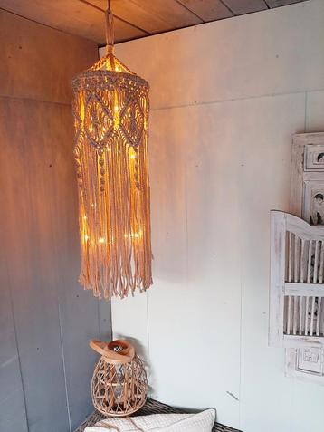 Macrame lampenkap,beige.  beschikbaar voor biedingen