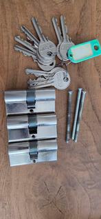 3 gelijksluitende Destil cilindersloten met 9 sleutels, Ophalen of Verzenden, Gebruikt, Overige materialen, Slot