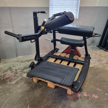 MATRIX Glute trainer  beschikbaar voor biedingen
