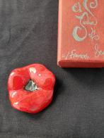 Broche klaproos, met magneet en speld, Sieraden, Tassen en Uiterlijk, Ophalen of Verzenden, Zo goed als nieuw, Zilver, Overige materialen