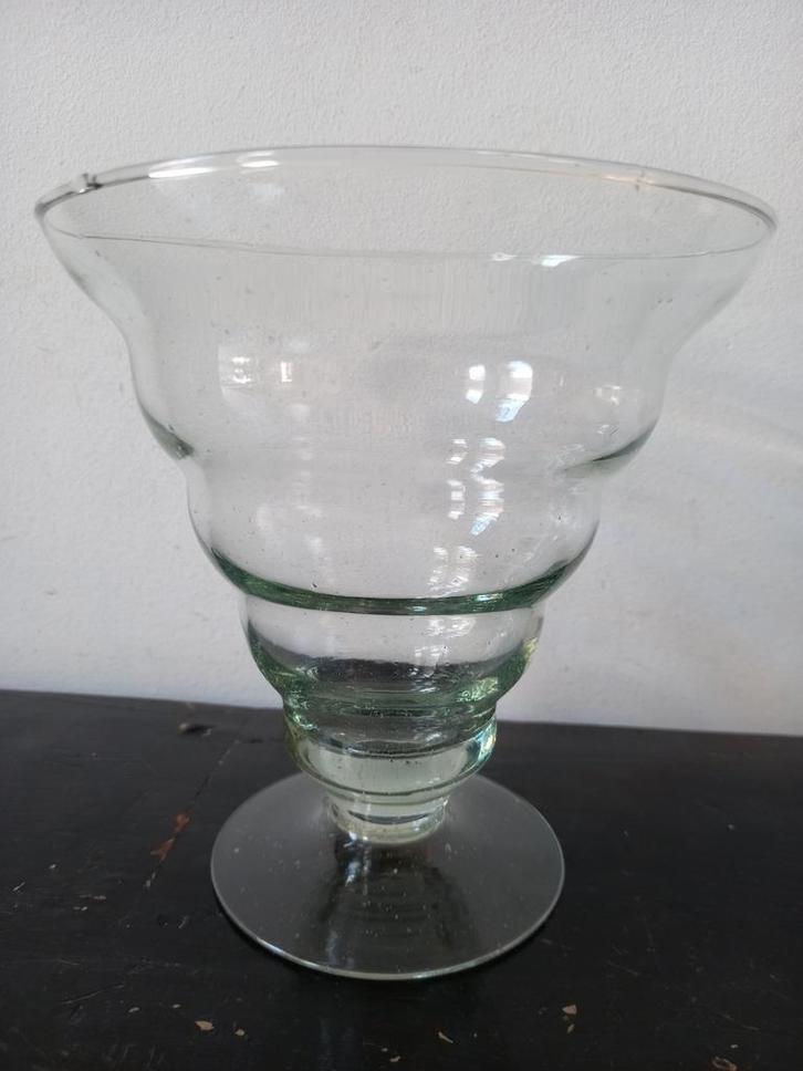 Vintage geribbelde kelkvaas Art Deco model, Huis en Inrichting, Woonaccessoires | Vazen, Zo goed als nieuw, Overige kleuren, Minder dan 50 cm