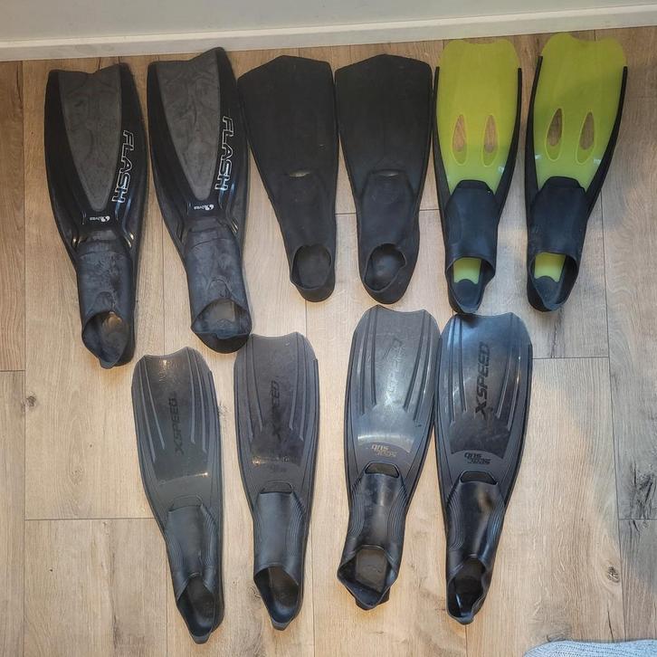 Partij duikvinnen 5 paar – Salvas, Seac Sub, Technisub, H Su, Watersport en Boten, Duiken, Zwem- of Duikvliezen, Ophalen of Verzenden