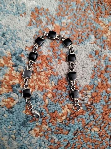 Dames armband verzilveren en onyx stenen gratis verzenden  beschikbaar voor biedingen