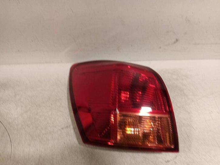 Achterlicht links buiten Nissan Qashqai, Auto-onderdelen, Verlichting, Nissan, Gebruikt, Herkomst onderdeel bekend, 12 maanden garantie