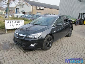 OPEL ASTRA J compleet interieur 5 deurs zwart beschikbaar voor biedingen