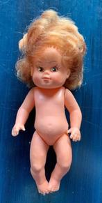 Poppetje, pop slaapogen, gummi-hoofd, ledematen; 14 cm, Verzamelen, Ophalen of Verzenden, Gebruikt, Pop